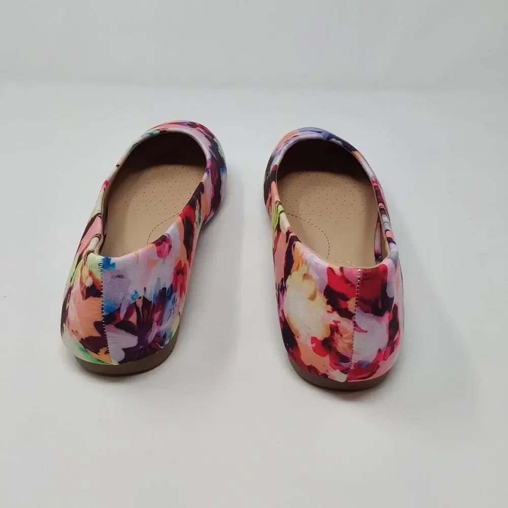 Dream Pairs Sole Simple Women's 7 Floral Ballet Flats Multicolor Shoes NIB